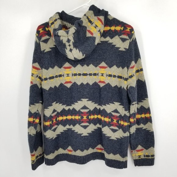 American Eagle Long Sleeved Aztec Hooded Sweater Pullover Size Medium - Picture 2 of 11